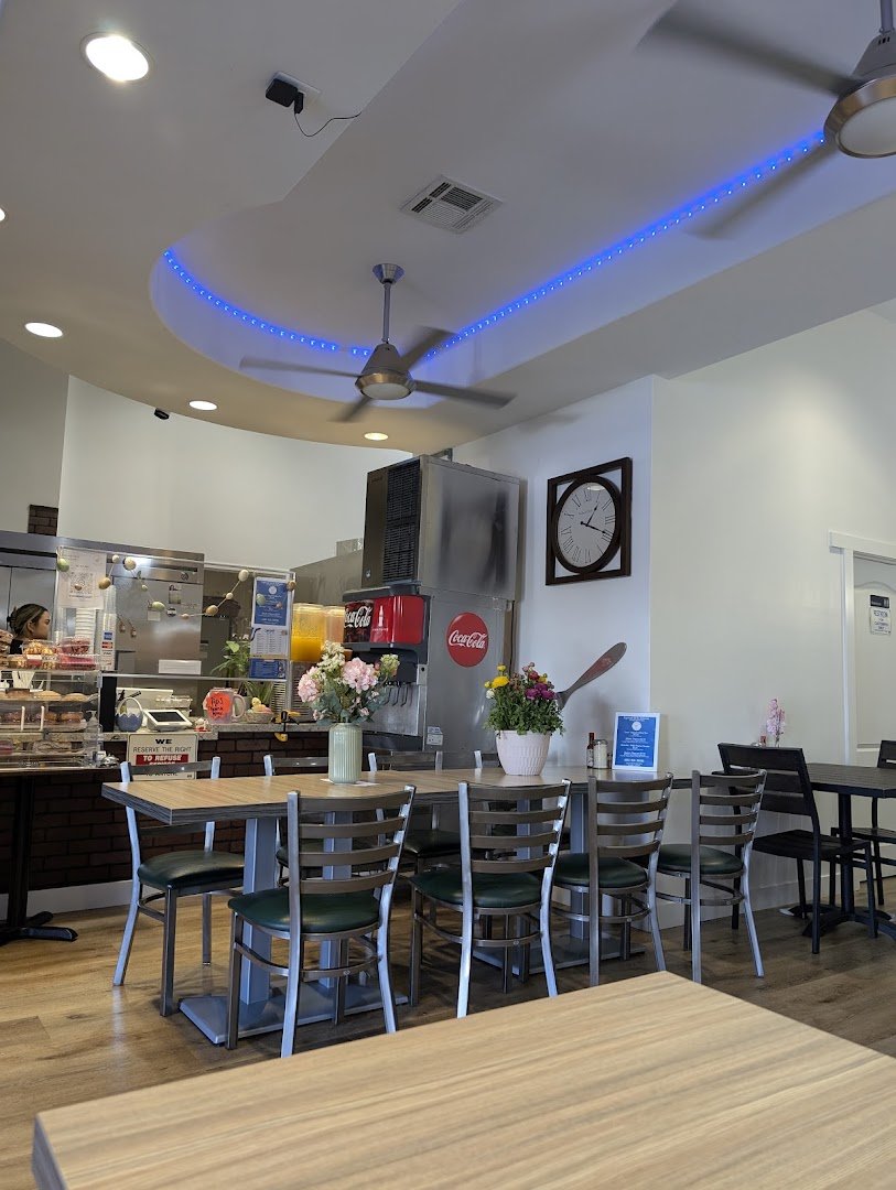 Counter service area in a cozy eatery.
